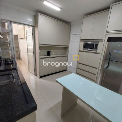 Apartamento com 95m², 3 quartos, 1 garagem, no bairro Centro em Florianópolis