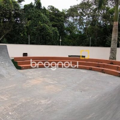 Casa de Condomínio com 150m², 3 quartos (sendo 1 suíte), 2 garagens, no bairro Beira Rio em Biguaçu