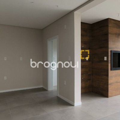 Casa de Condomínio com 150m², 3 quartos (sendo 1 suíte), 2 garagens, no bairro Beira Rio em Biguaçu