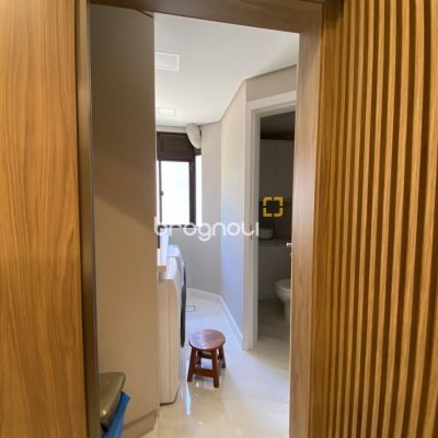 Apartamento com 90m², 4 quartos (sendo 1 suíte), 2 garagens, no bairro João Paulo em Florianópolis