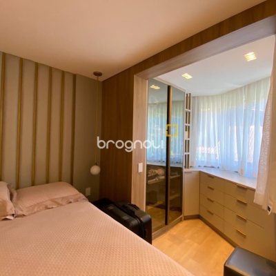 Apartamento com 90m², 4 quartos (sendo 1 suíte), 2 garagens, no bairro João Paulo em Florianópolis