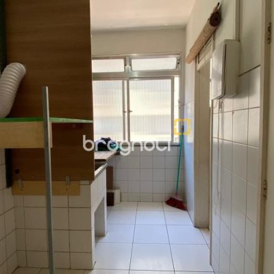 Apartamento com 144m², 3 quartos (sendo 1 suíte), 1 garagem, no bairro Centro em Florianópolis
