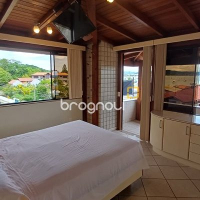 Cobertura com 108m², 3 quartos (sendo 1 suíte), 1 garagem, no bairro Jurerê em Florianópolis