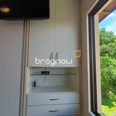 Cobertura com 108m², 3 quartos (sendo 1 suíte), 1 garagem, no bairro Jurerê em Florianópolis