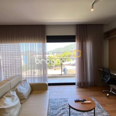 Studio com 48m², 1 quarto (sendo 1 suíte), 1 garagem, no bairro Saco Grande em Florianópolis