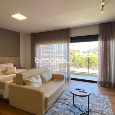 Studio com 48m², 1 quarto (sendo 1 suíte), 1 garagem, no bairro Saco Grande em Florianópolis