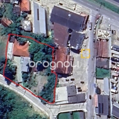 Casa com 340m², 4 garagens, no bairro Jardim Janaina em Biguaçu