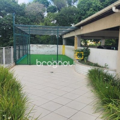 Apartamento com 59m², 2 quartos, 1 garagem, no bairro Barreiros em São José