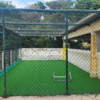Apartamento com 59m², 2 quartos, 1 garagem, no bairro Barreiros em São José