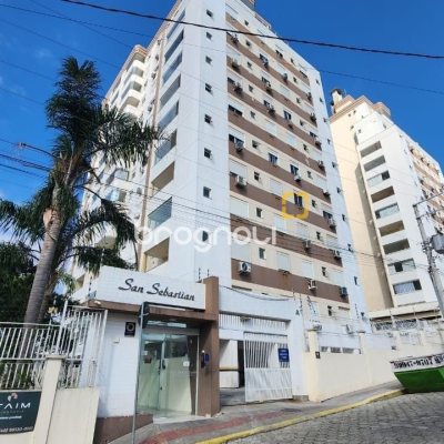 Apartamento com 59m², 2 quartos, 1 garagem, no bairro Barreiros em São José