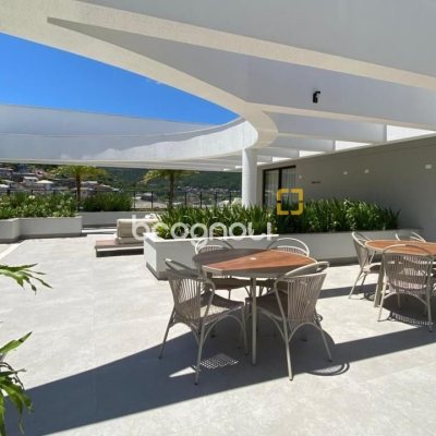 Studio com 47m², 1 quarto (sendo 1 suíte), 1 garagem, no bairro Saco Grande em Florianópolis