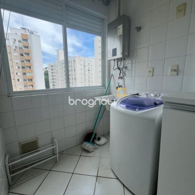 Apartamento com 80m², 2 quartos (sendo 1 suíte), 1 garagem, no bairro Trindade em Florianópolis