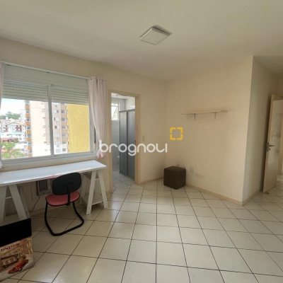 Apartamento com 80m², 2 quartos (sendo 1 suíte), 1 garagem, no bairro Trindade em Florianópolis