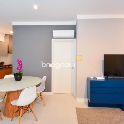 Apartamento com 71m², 2 quartos (sendo 1 suíte), 1 garagem, no bairro Cachoeira do Bom Jesus em Florianópolis