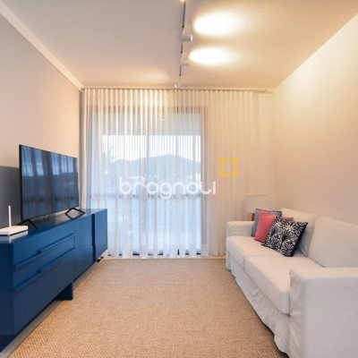 Apartamento com 71m², 2 quartos (sendo 1 suíte), 1 garagem, no bairro Cachoeira do Bom Jesus em Florianópolis