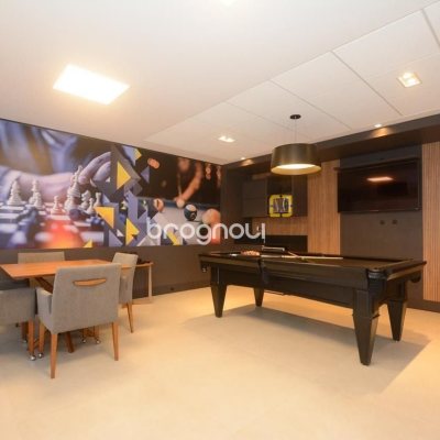 Apartamento com 71m², 2 quartos (sendo 1 suíte), 1 garagem, no bairro Cachoeira do Bom Jesus em Florianópolis