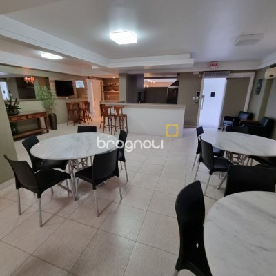 Apartamento com 190m², 3 quartos (sendo 1 suíte), 2 garagens, no bairro Kobrasol em São José