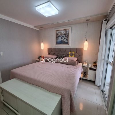 Apartamento com 190m², 3 quartos (sendo 1 suíte), 2 garagens, no bairro Kobrasol em São José