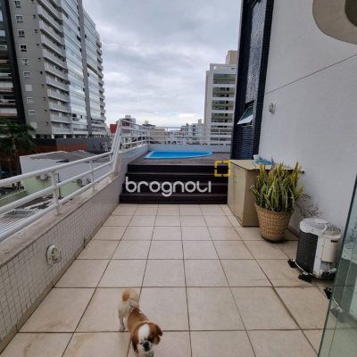 Apartamento com 190m², 3 quartos (sendo 1 suíte), 2 garagens, no bairro Kobrasol em São José