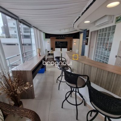 Apartamento com 190m², 3 quartos (sendo 1 suíte), 2 garagens, no bairro Kobrasol em São José