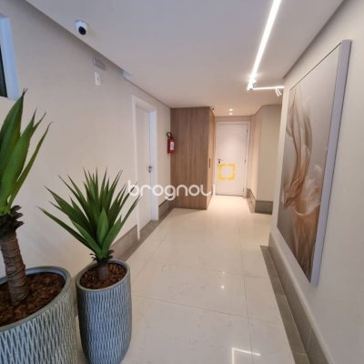 Apartamento com 190m², 3 quartos (sendo 1 suíte), 2 garagens, no bairro Kobrasol em São José