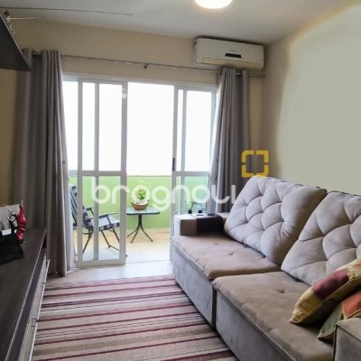Cobertura com 161m², 3 quartos (sendo 2 suítes), 2 garagens, no bairro Balneário em Florianópolis