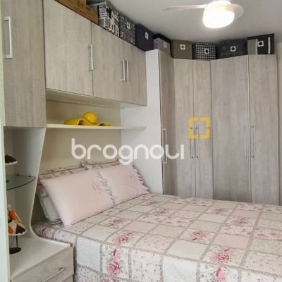 Cobertura com 161m², 3 quartos (sendo 2 suítes), 2 garagens, no bairro Balneário em Florianópolis
