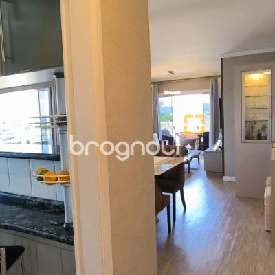 Cobertura com 161m², 3 quartos (sendo 2 suítes), 2 garagens, no bairro Balneário em Florianópolis