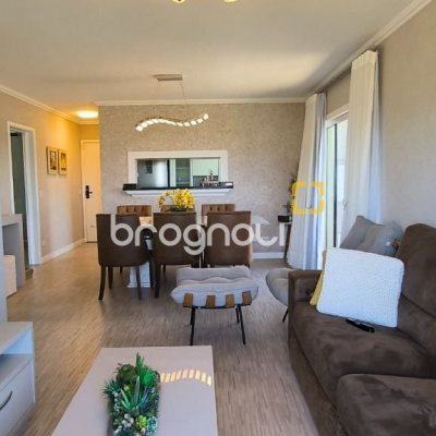 Cobertura com 161m², 3 quartos (sendo 2 suítes), 2 garagens, no bairro Balneário em Florianópolis