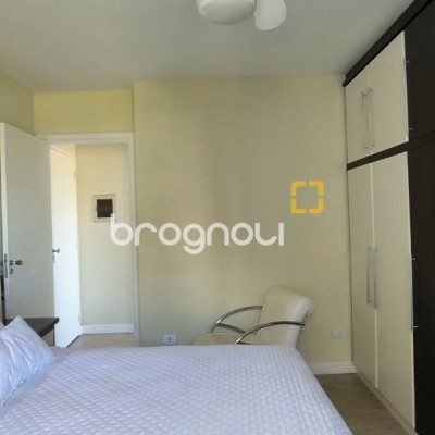 Cobertura com 161m², 3 quartos (sendo 2 suítes), 2 garagens, no bairro Balneário em Florianópolis