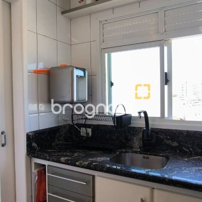 Cobertura com 161m², 3 quartos (sendo 2 suítes), 2 garagens, no bairro Balneário em Florianópolis