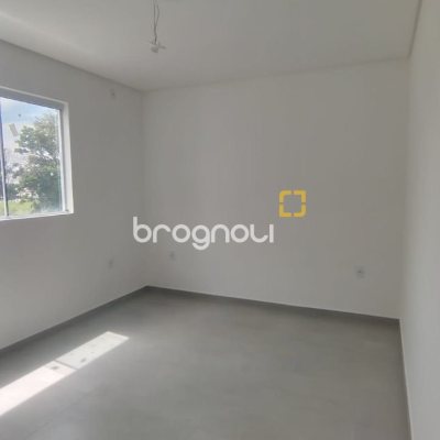Casa com 90m², 2 quartos (sendo 2 suítes), 1 garagem, no bairro Ingleses em Florianópolis