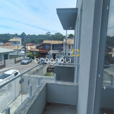 Casa com 90m², 2 quartos (sendo 2 suítes), 1 garagem, no bairro Ingleses em Florianópolis