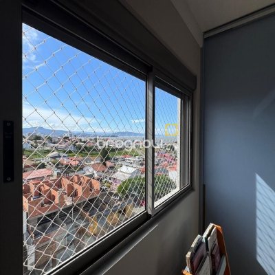 Apartamento com 87m², 3 quartos (sendo 1 suíte), 2 garagens, no bairro Jardim Atlântico em Florianópolis