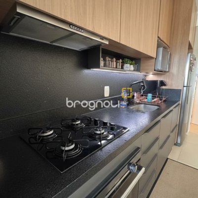 Apartamento com 87m², 3 quartos (sendo 1 suíte), 2 garagens, no bairro Jardim Atlântico em Florianópolis
