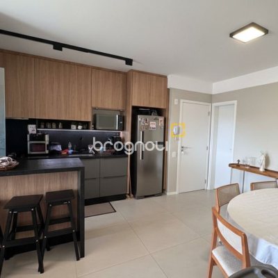 Apartamento com 87m², 3 quartos (sendo 1 suíte), 2 garagens, no bairro Jardim Atlântico em Florianópolis