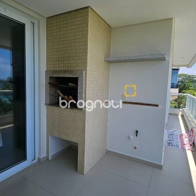 Apartamento com 116m², 3 quartos (sendo 1 suíte), 1 garagem, no bairro Canasvieiras em Florianópolis