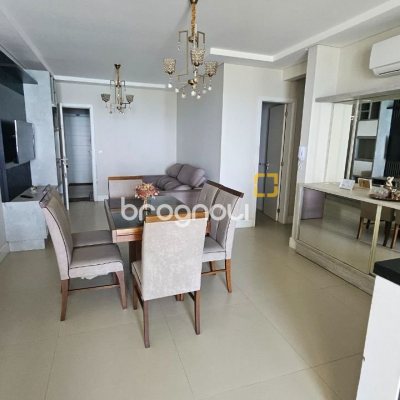 Apartamento com 116m², 3 quartos (sendo 1 suíte), 1 garagem, no bairro Canasvieiras em Florianópolis