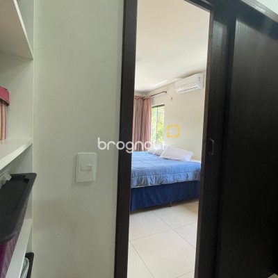 Casa de Condomínio com 225m², 5 quartos (sendo 1 suíte), 3 garagens, no bairro Campeche em Florianópolis