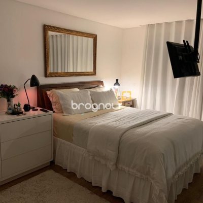 Casa com 207m², 3 quartos (sendo 3 suítes), 2 garagens, no bairro Córrego Grande em Florianópolis