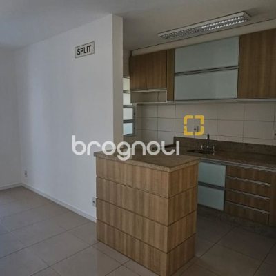 Apartamento com 67m², 2 quartos (sendo 1 suíte), 1 garagem, no bairro Campinas em São José