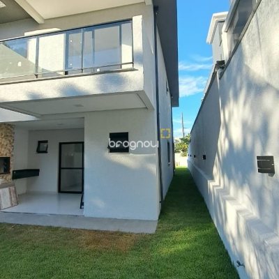 Casa com 140m², 3 quartos (sendo 1 suíte), 2 garagens, no bairro Ingleses em Florianópolis