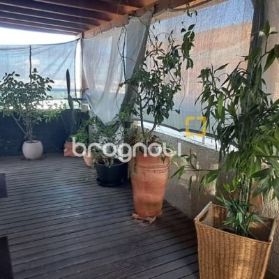 Cobertura com 107m², 2 quartos (sendo 2 suítes), 1 garagem, no bairro Ingleses em Florianópolis