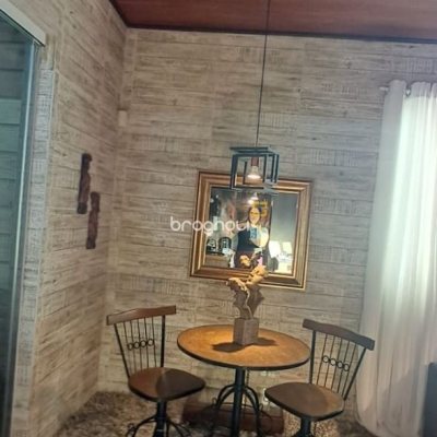 Cobertura com 107m², 2 quartos (sendo 2 suítes), 1 garagem, no bairro Ingleses em Florianópolis