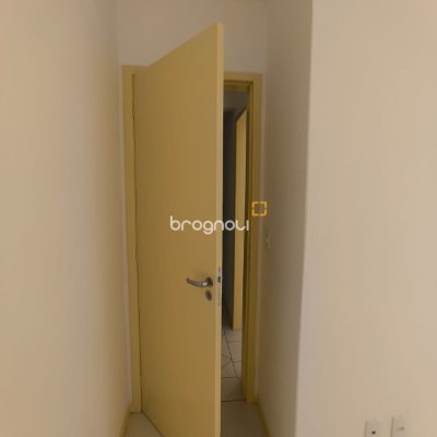 Apartamento com 51m², 2 quartos, 1 garagem, no bairro Areias em São José