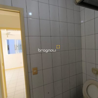 Apartamento com 51m², 2 quartos, 1 garagem, no bairro Areias em São José