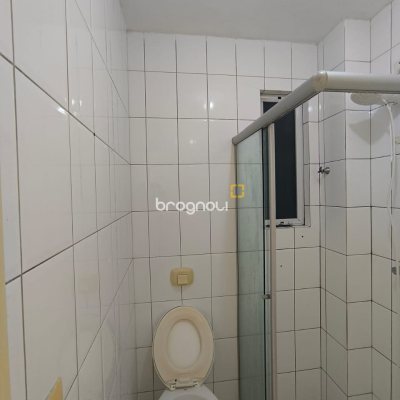 Apartamento com 51m², 2 quartos, 1 garagem, no bairro Areias em São José