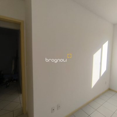 Apartamento com 51m², 2 quartos, 1 garagem, no bairro Areias em São José