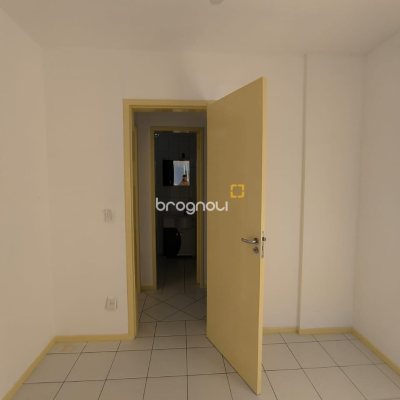 Apartamento com 51m², 2 quartos, 1 garagem, no bairro Areias em São José