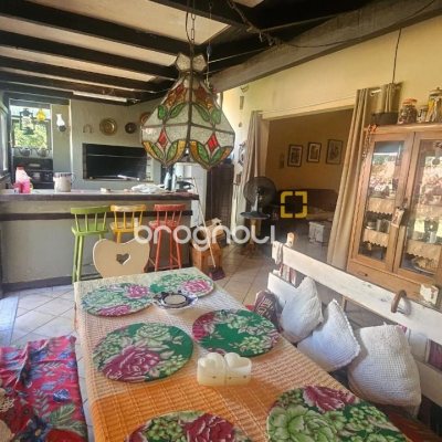 Casa com 241m², 4 quartos (sendo 2 suítes), 3 garagens, no bairro Jardim Anchieta em Florianópolis